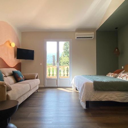 לצ'י Hotel Du Pont De L'Oso מראה חיצוני תמונה