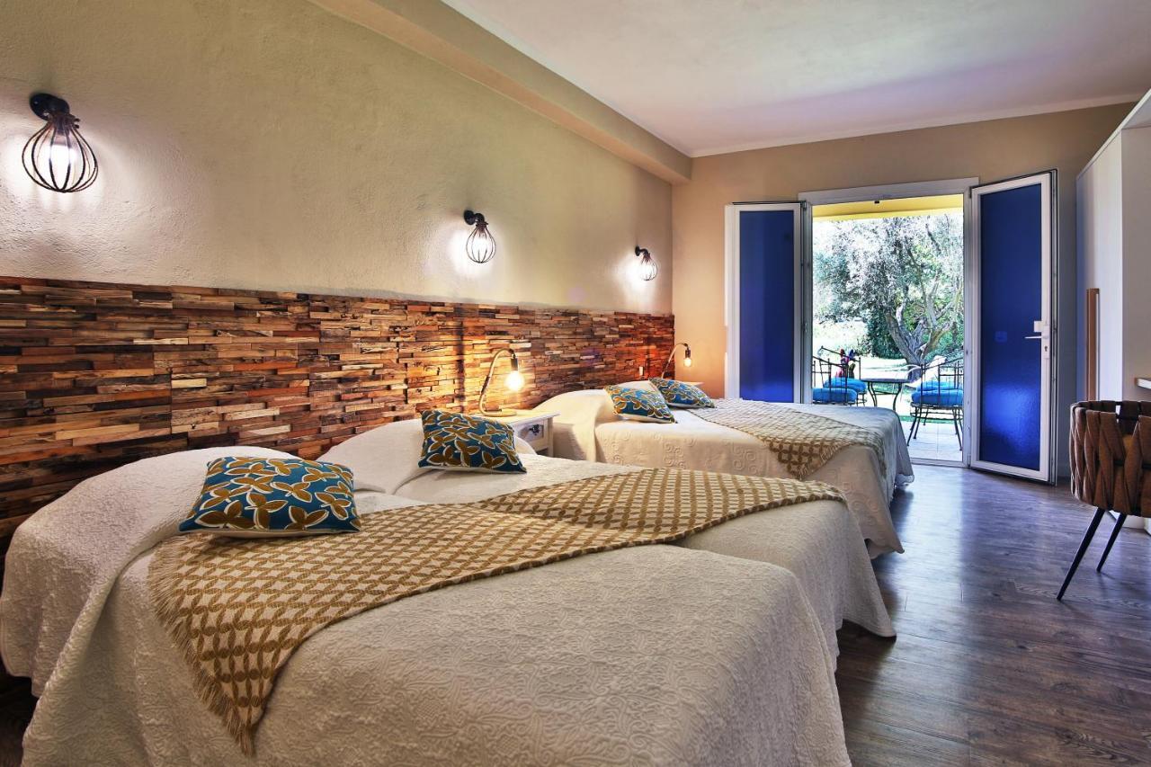 לצ'י Hotel Du Pont De L'Oso מראה חיצוני תמונה