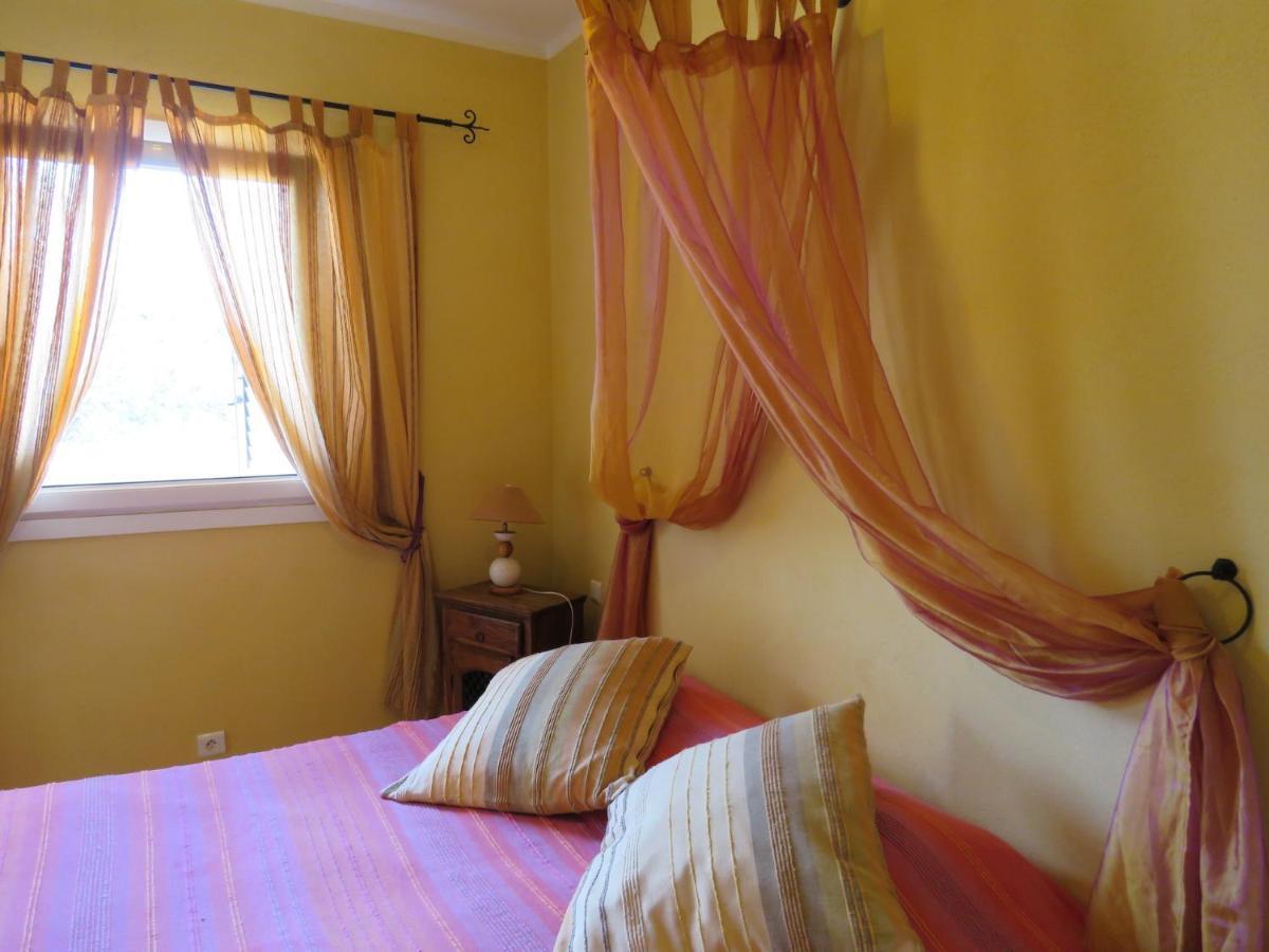 לצ'י Hotel Du Pont De L'Oso מראה חיצוני תמונה