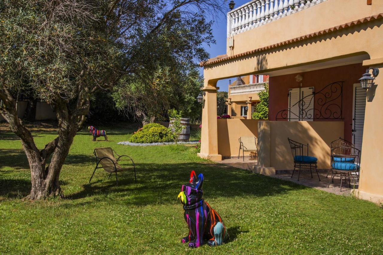 לצ'י Hotel Du Pont De L'Oso מראה חיצוני תמונה