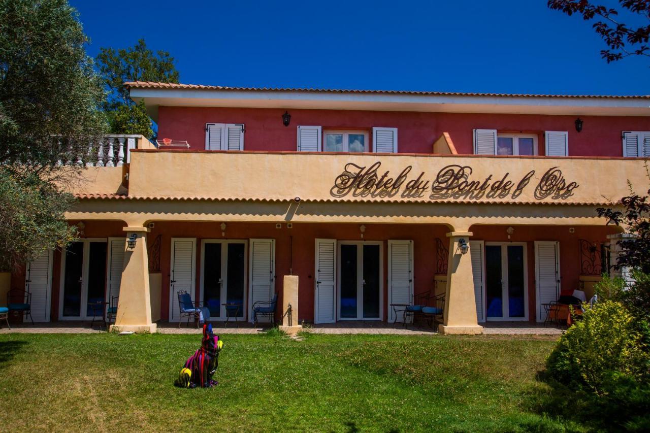 לצ'י Hotel Du Pont De L'Oso מראה חיצוני תמונה